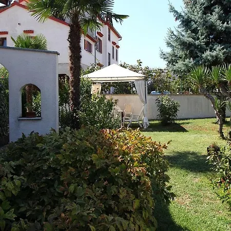 Neily Apartman Rovinj