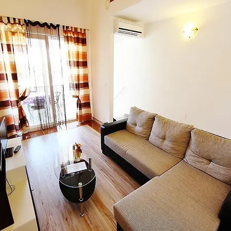 Neily Apartman *
