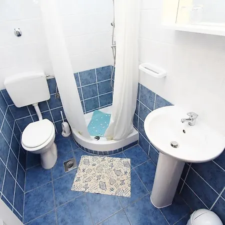 Neily Apartman